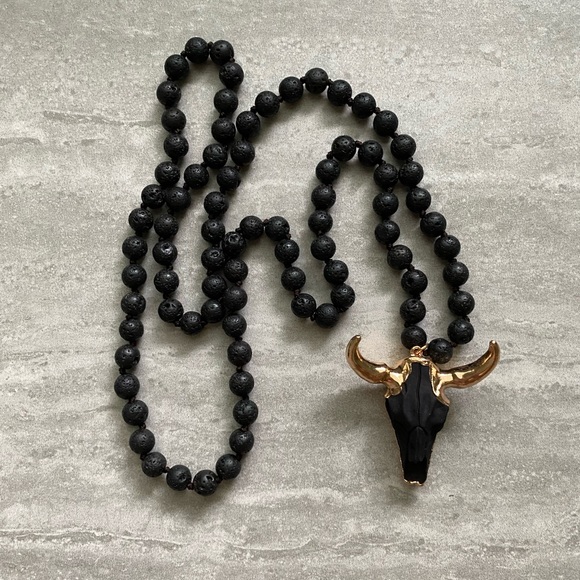 Boho Bliss!! Black Lava Steer Necklace - Picture 3 of 5